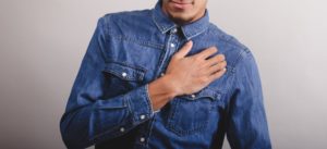 What Your Chest Pains Means+ 9 Natural Treatments & Prevention