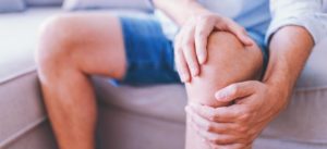 Does Your Child Have Knee Pain? Osgood-Schlatter Disease + 7 Natural Pain Relief Remedies
