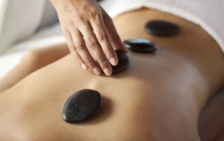 Five benefits of hot stone massage therapy
